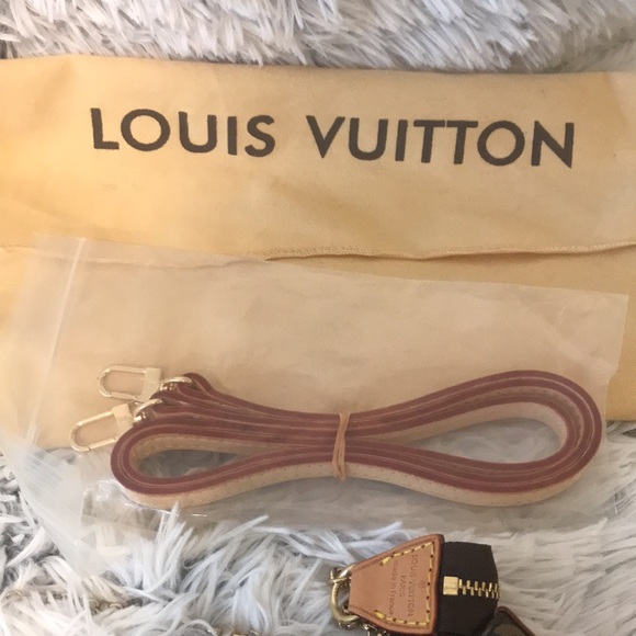 Does not has a number, replica - Picture 2 of 3